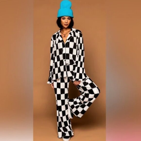 Dressed in LALA Black and White Checkered Wide Leg Pants - Picture 1 of 3